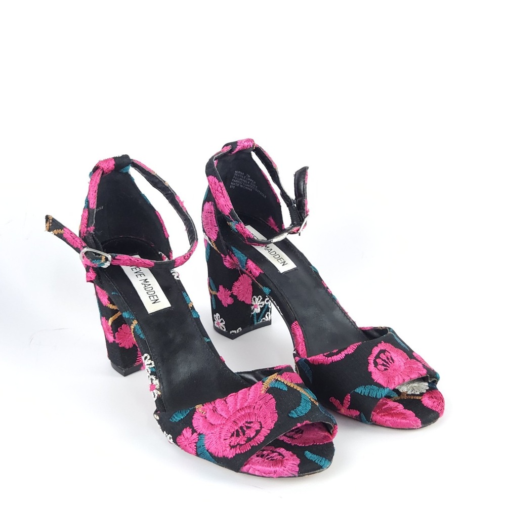 Steve Madden Mirna Block Heel Sandal 7M Floral Embroidered Statement Coquette 3"